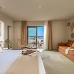 فندق Pyria 4*