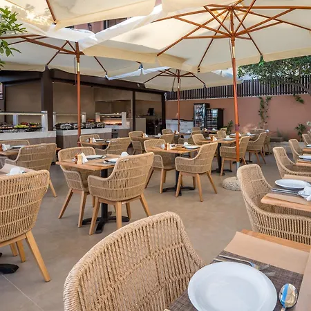 Ξενοδοχείο Pyria 4*