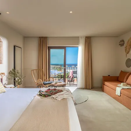 Hotel Pyriá 4*