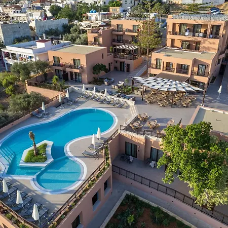 Ξενοδοχείο Pyria 4*