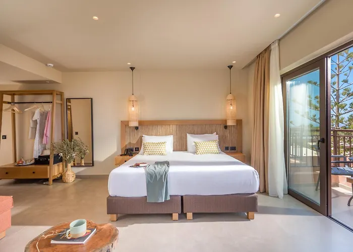 Ξενοδοχείο Pyria Χερσόνησος