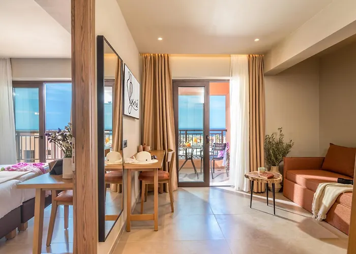 Pyria 4* Χερσόνησος