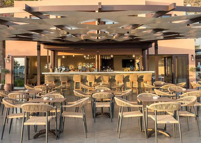 Ξενοδοχείο Pyria 4*